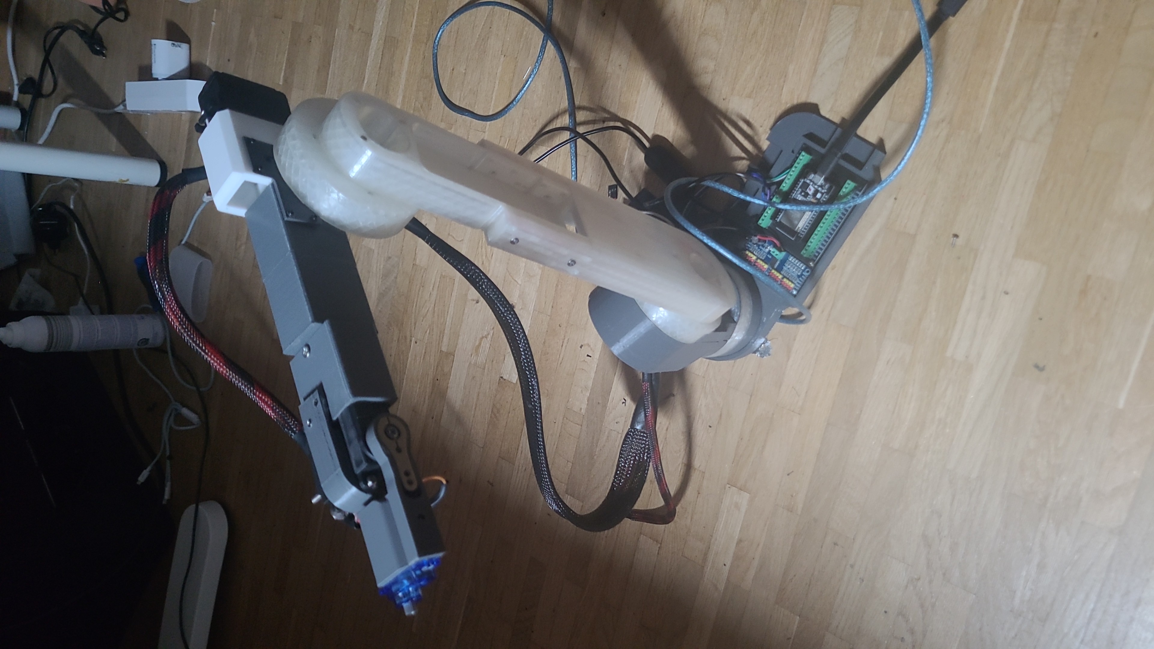New 3D printed robot arm design